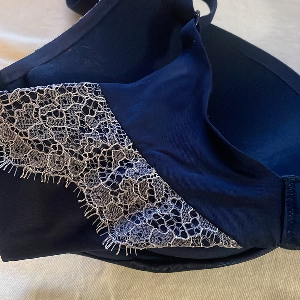 Victoria’s Secret - Pushup Bra - with lace - Picture 6 of 10